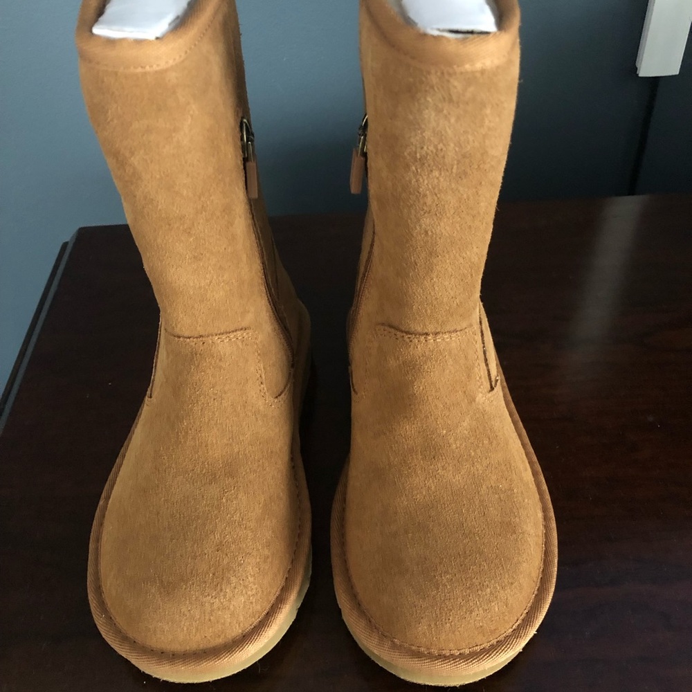 Brand New UGG Lil Sunshine Boots
